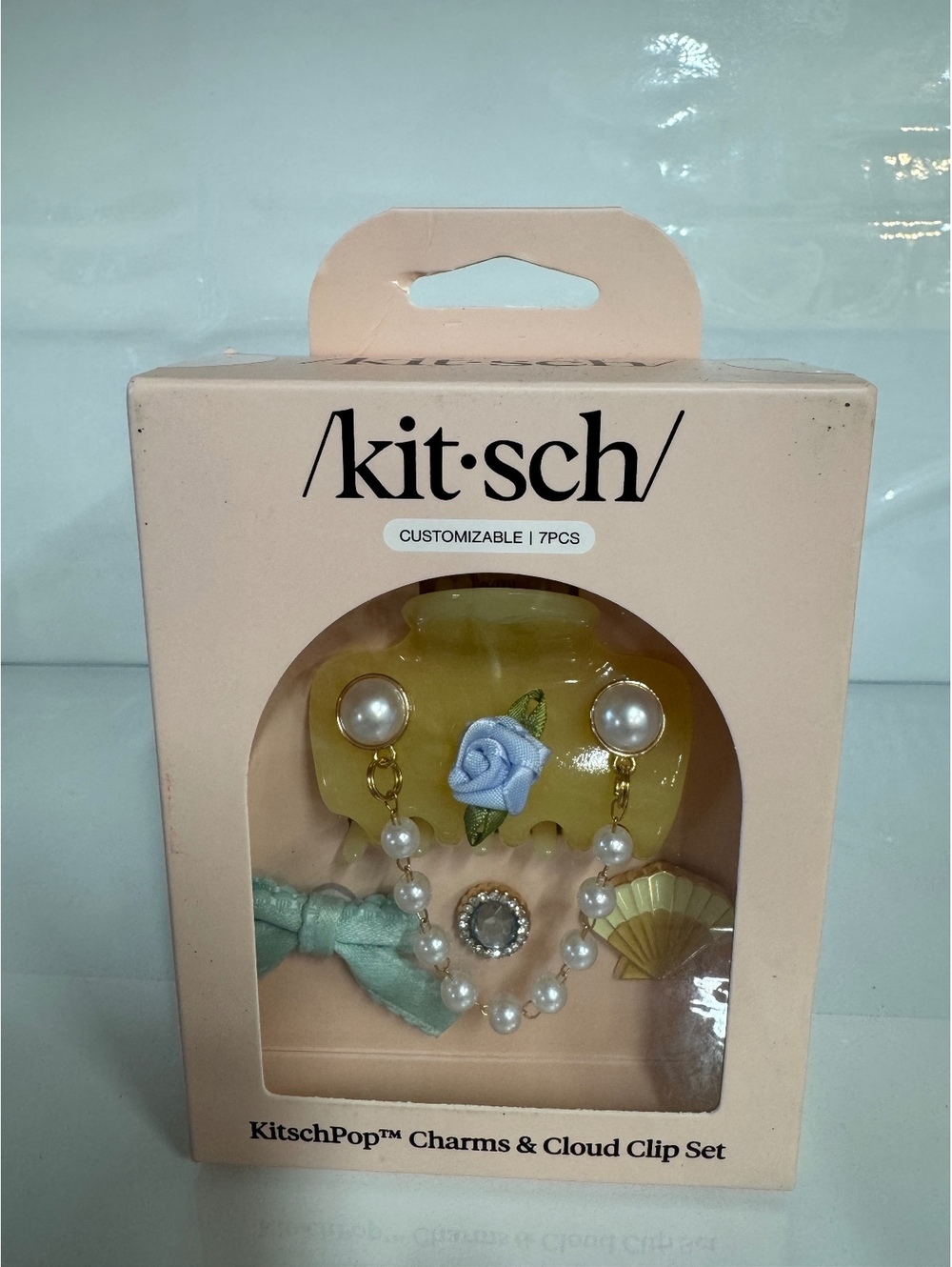 Kitsch KitschPop Coastal Cottage Cloud Clip 7pc Set Butter Yellow Charms NEW
